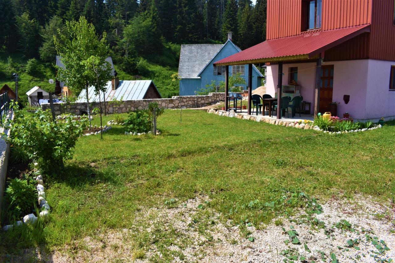 Sepic Accommodation Žabljak Exteriör bild